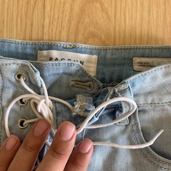 Pacsun High-Rise Super Stretch Lace Up Denim Short - Picture 2 of 4